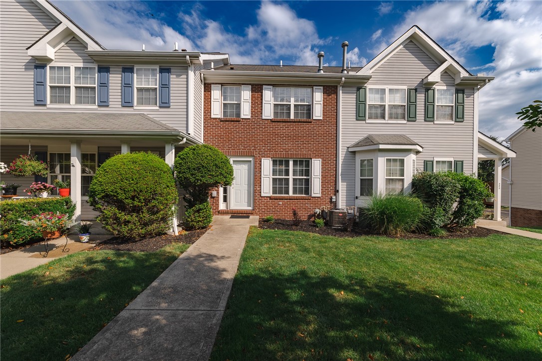 222 Castle Creek Dr