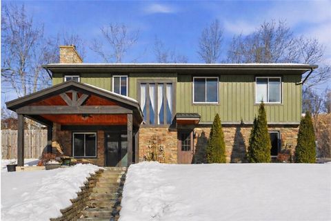 102 Kenwood Kennedy Twp PA 15108