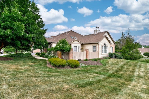 Condo For Sale - 117 Linden Ct Ct<br/> Seven Fields Boro, PA 16046