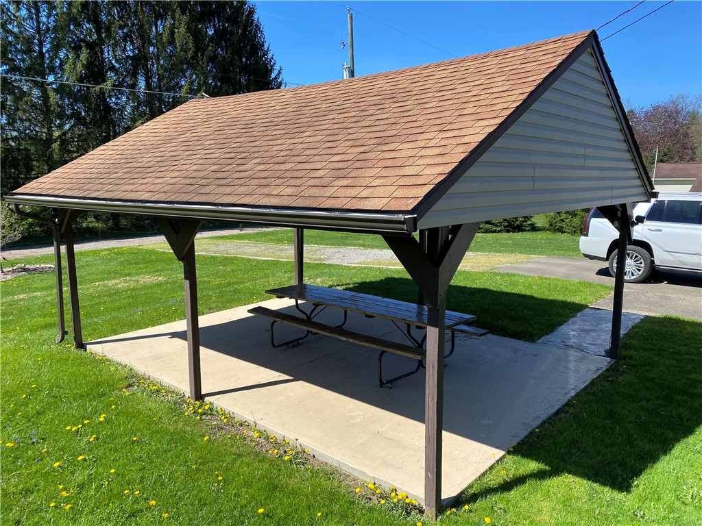 Shenango-Cra, Pennsylvania 16134, United States, 3 Bedrooms Bedrooms, ,2 BathroomsBathrooms,Residential,Contingent,124331