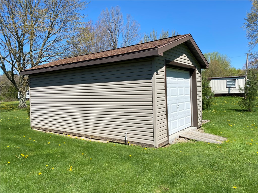 Shenango-Cra, Pennsylvania 16134, United States, 3 Bedrooms Bedrooms, ,2 BathroomsBathrooms,Residential,Contingent,124331