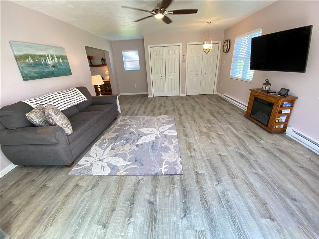 Shenango-Cra, Pennsylvania 16134, United States, 3 Bedrooms Bedrooms, ,2 BathroomsBathrooms,Residential,Contingent,124331