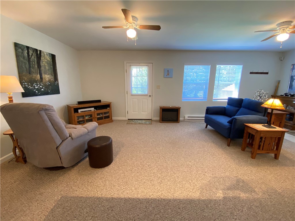 Shenango-Cra, Pennsylvania 16134, United States, 3 Bedrooms Bedrooms, ,2 BathroomsBathrooms,Residential,Contingent,124331