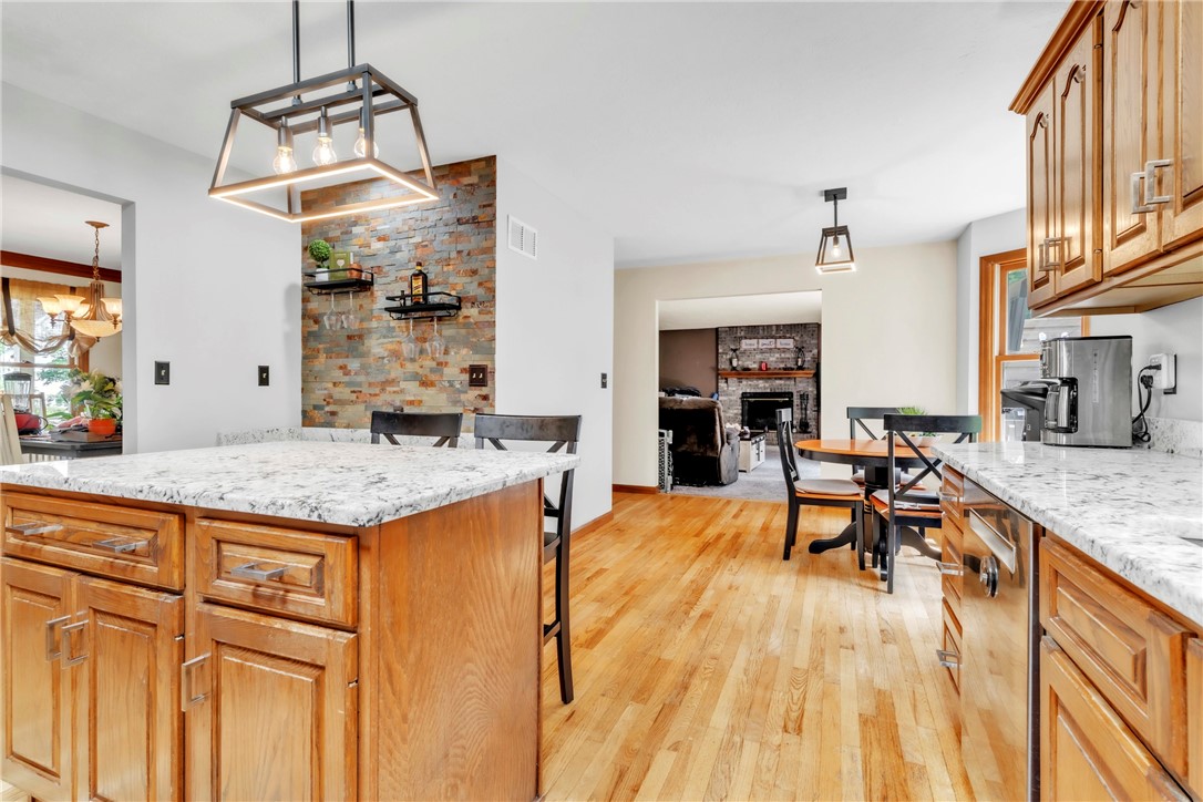 Cranberry Twp, Pennsylvania 16066, United States, 4 Bedrooms Bedrooms, ,3 BathroomsBathrooms,Residential,Pending,180184