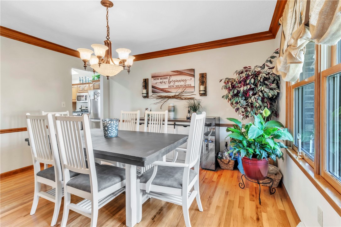 Cranberry Twp, Pennsylvania 16066, United States, 4 Bedrooms Bedrooms, ,3 BathroomsBathrooms,Residential,Pending,180184