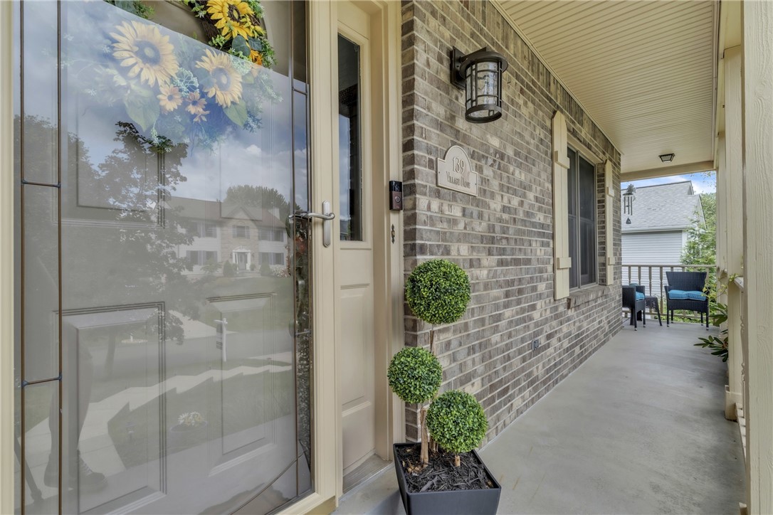 Cranberry Twp, Pennsylvania 16066, United States, 4 Bedrooms Bedrooms, ,3 BathroomsBathrooms,Residential,Pending,180184