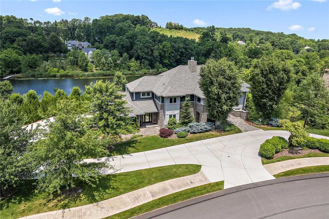 535 Macleod Drive
