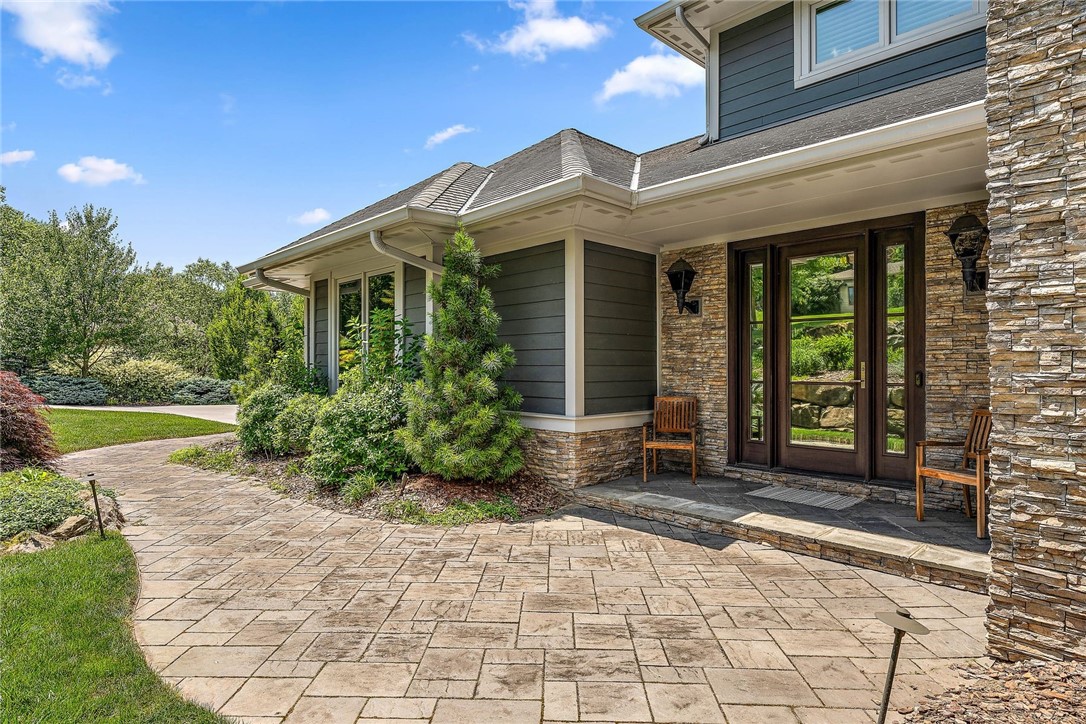 535 Macleod Drive