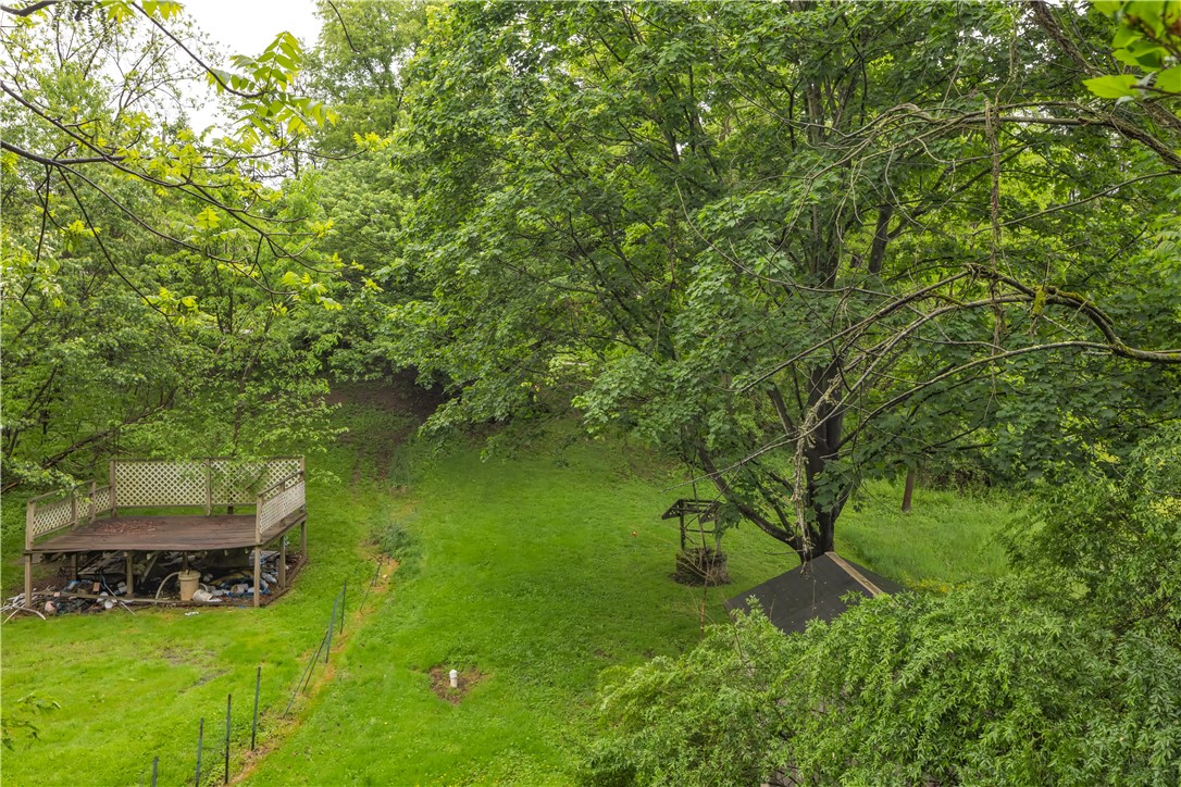 720 Sellers Ave, Jeannette, Pennsylvania image 24