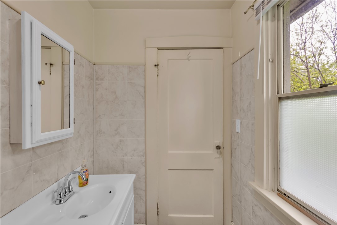 720 Sellers Ave, Jeannette, Pennsylvania image 13