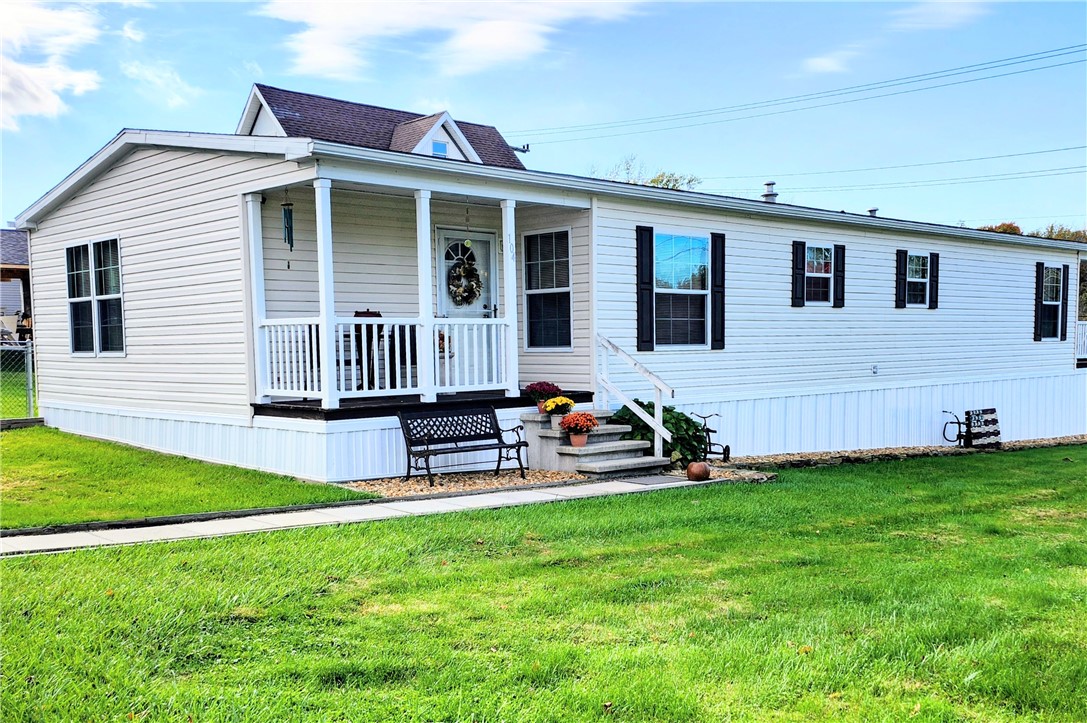 Derry Boro, Pennsylvania 15627, United States, 3 Bedrooms Bedrooms, ,2 BathroomsBathrooms,Residential,Active,231827 Derry Boro, Pennsylvania 15627, United States, 3 Bedrooms Bedrooms, ,2 BathroomsBathrooms,Residential,Active,231827