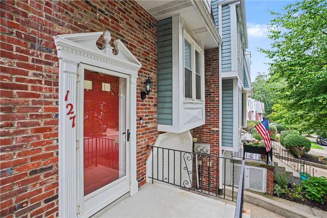 127 Spruce Ct