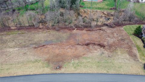 Photo of 1121 Augusta Cir, North Huntingdon, PA 15642 (MLS # 1743462)