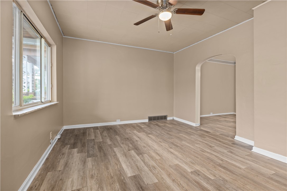 551 Glenwood Ave Ave, Ambridge, Pennsylvania image 4