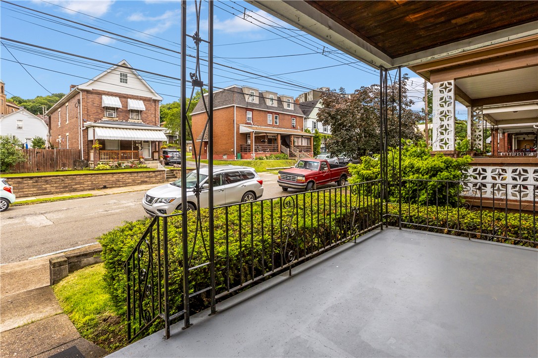 551 Glenwood Ave Ave, Ambridge, Pennsylvania image 3