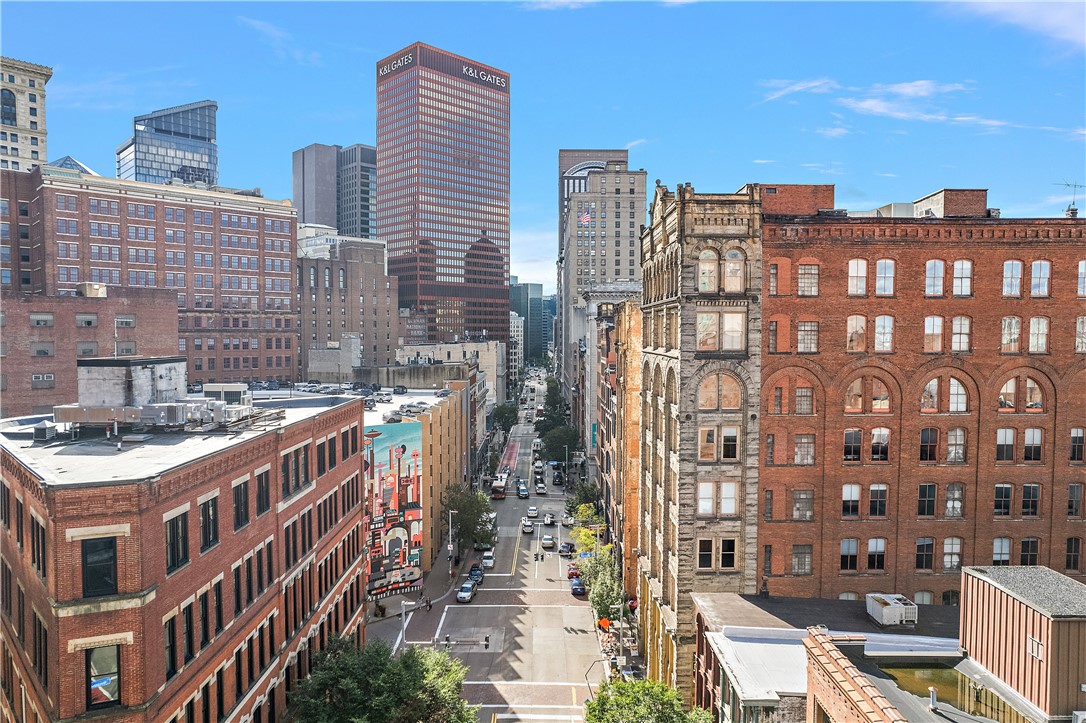 915 Liberty Avenue 401