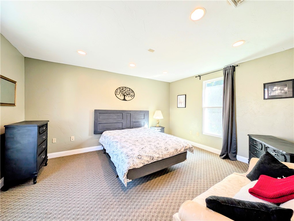 Ligonier Boro, Pennsylvania 15658, United States, ,Commercial,Active,181108