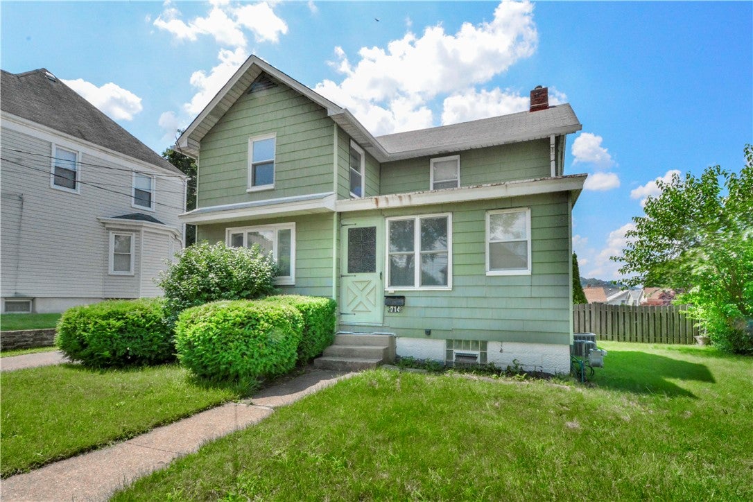 714 MAIN ST