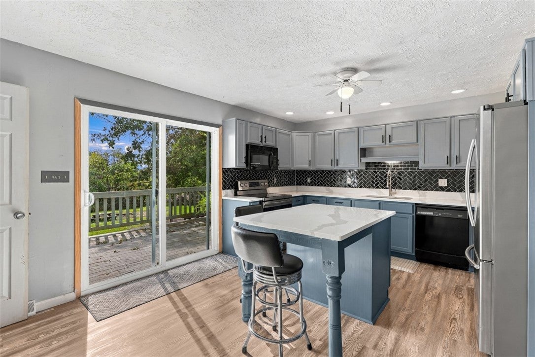 762 Hartzell School Rd