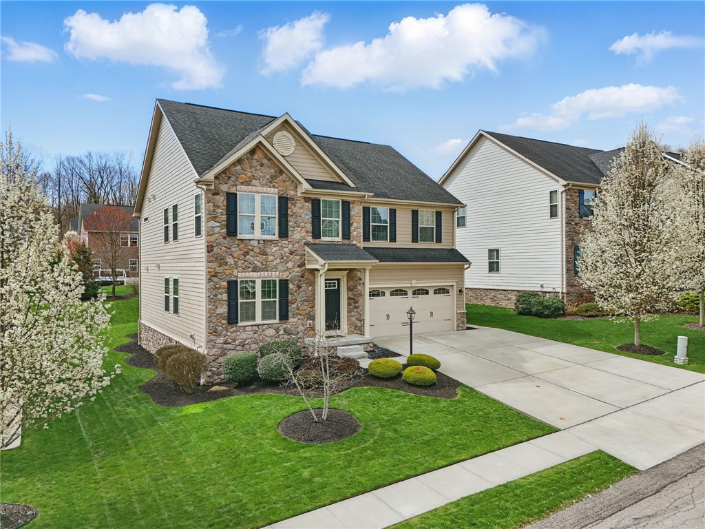 209 Shadow Rock Ln