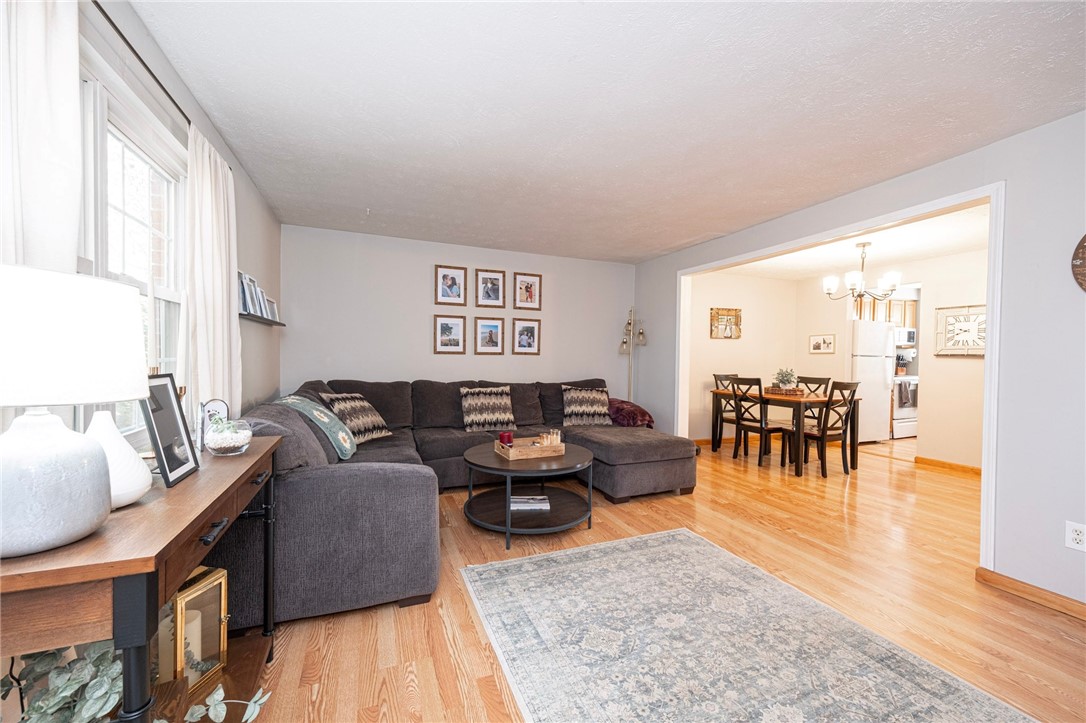 Cranberry Twp, Pennsylvania 16066, United States, 3 Bedrooms Bedrooms, ,2 BathroomsBathrooms,Residential,Active,247142