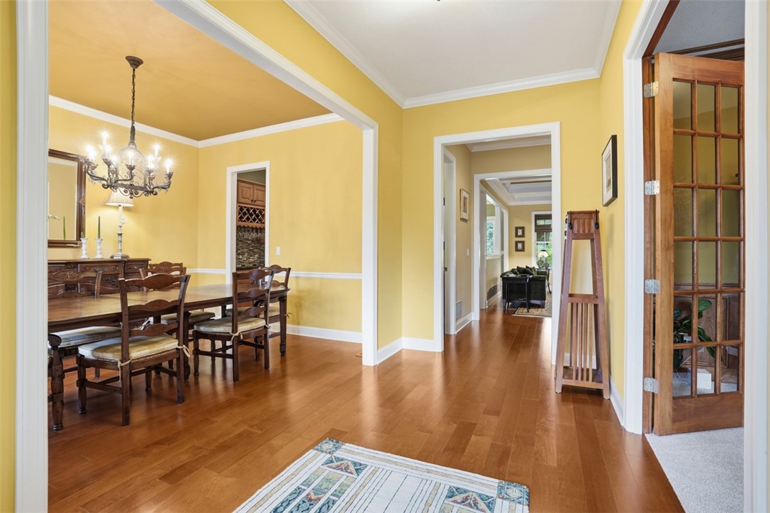 195 Seneca PL