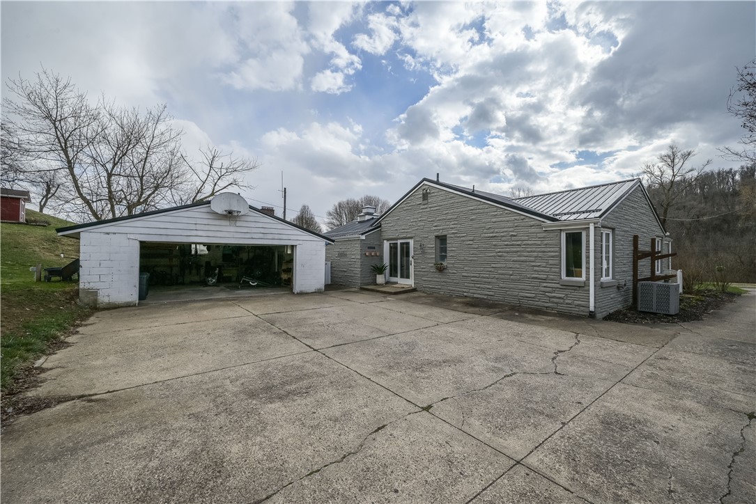 1154 1st St St, Canonsburg, Pennsylvania image 39