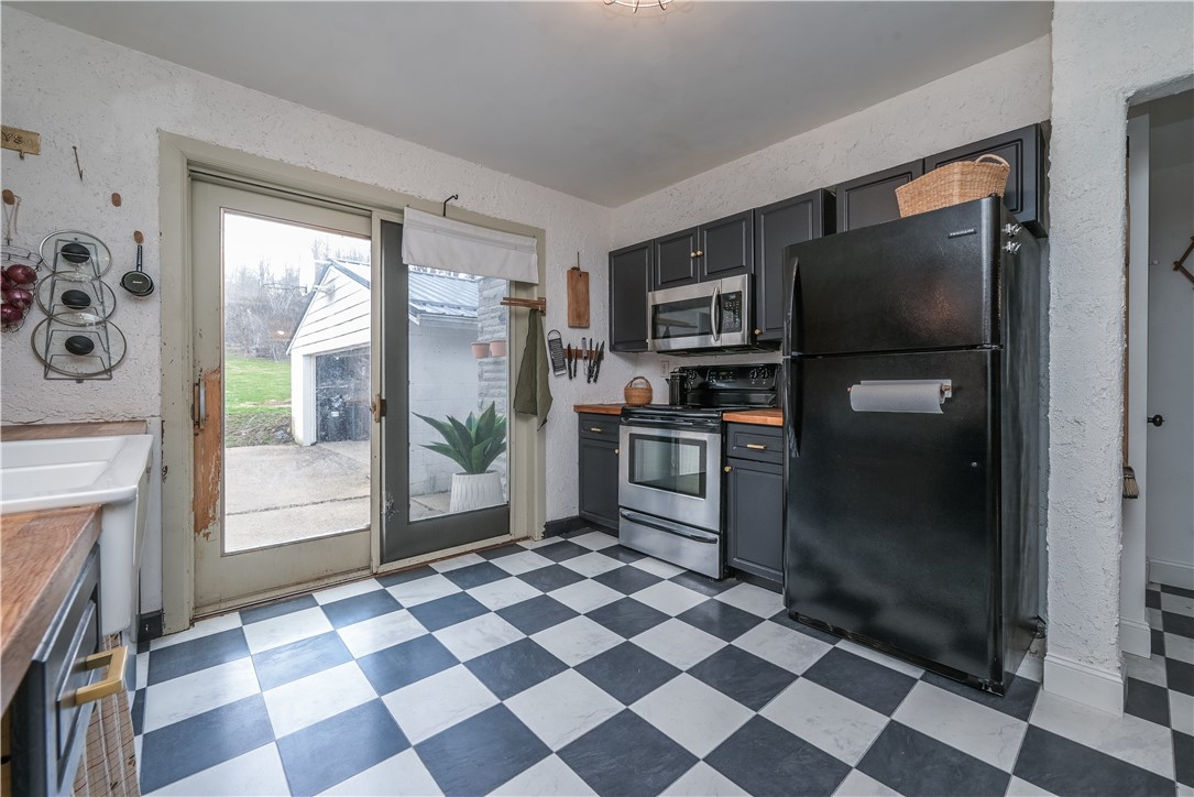 1154 1st St St, Canonsburg, Pennsylvania image 5