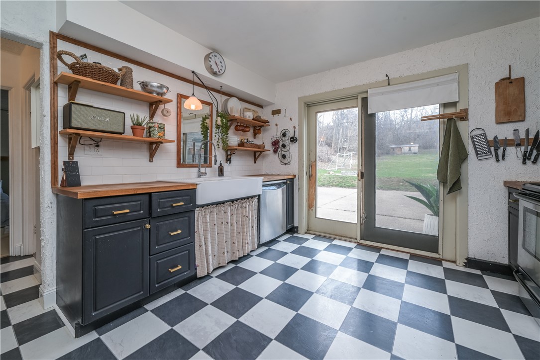 1154 1st St St, Canonsburg, Pennsylvania image 9
