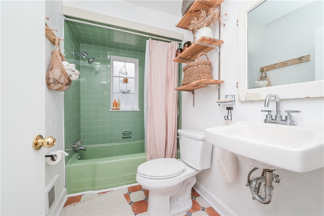 1154 1st St St, Canonsburg, Pennsylvania image 32