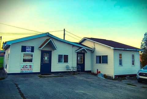 11032 US Route 422 Plumcreek Twp PA 15774