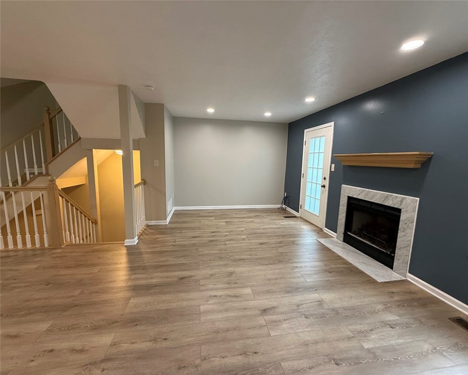 124 Hillvue Dr