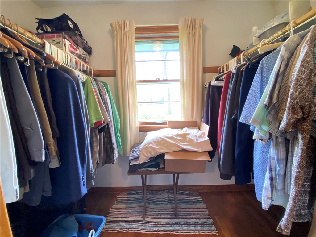 Hempfield Twp - Mer, Pennsylvania 16125, United States, 3 Bedrooms Bedrooms, ,3 BathroomsBathrooms,Residential,Contingent,120090