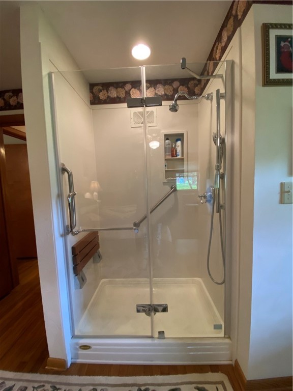 Hempfield Twp - Mer, Pennsylvania 16125, United States, 3 Bedrooms Bedrooms, ,3 BathroomsBathrooms,Residential,Contingent,120090