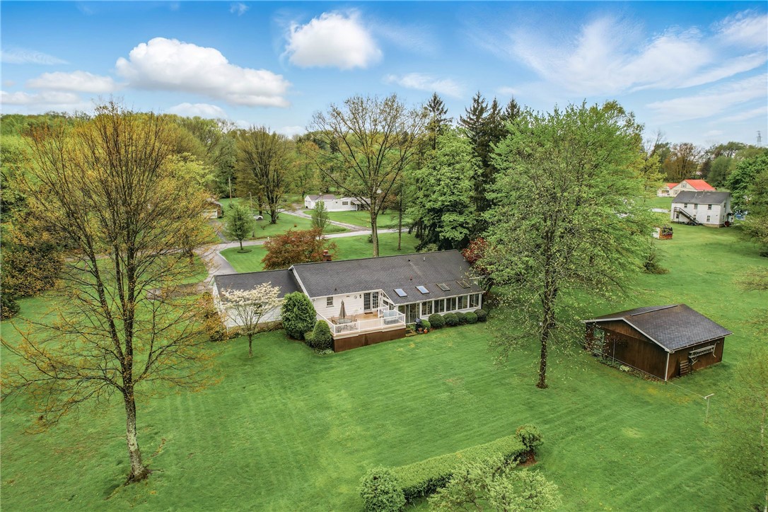 Hempfield Twp - Mer, Pennsylvania 16125, United States, 3 Bedrooms Bedrooms, ,3 BathroomsBathrooms,Residential,Contingent,120090