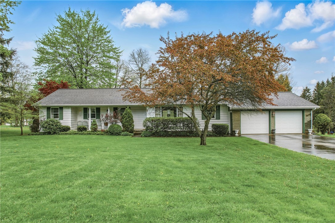 Hempfield Twp - Mer, Pennsylvania 16125, United States, 3 Bedrooms Bedrooms, ,3 BathroomsBathrooms,Residential,Contingent,120090