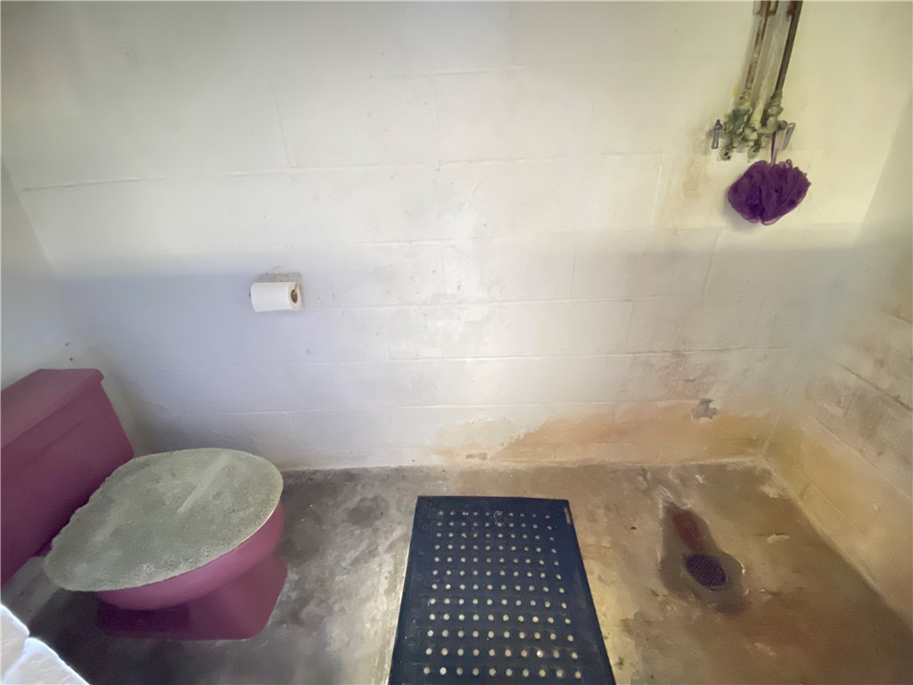 Hempfield Twp - Mer, Pennsylvania 16125, United States, 3 Bedrooms Bedrooms, ,3 BathroomsBathrooms,Residential,Contingent,120090