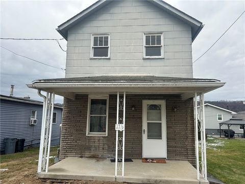 Homes For Sale - 216 S 8th St St<br/> West Newton, PA 15089