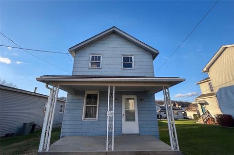 Photo of 216 S 8th St, West Newton, PA 15089 (MLS # 1735157)