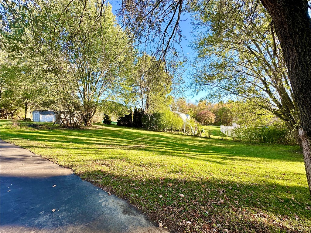 Neshannock Twp, Pennsylvania 16105, United States, 3 Bedrooms Bedrooms, ,2 BathroomsBathrooms,Residential,Active,230320