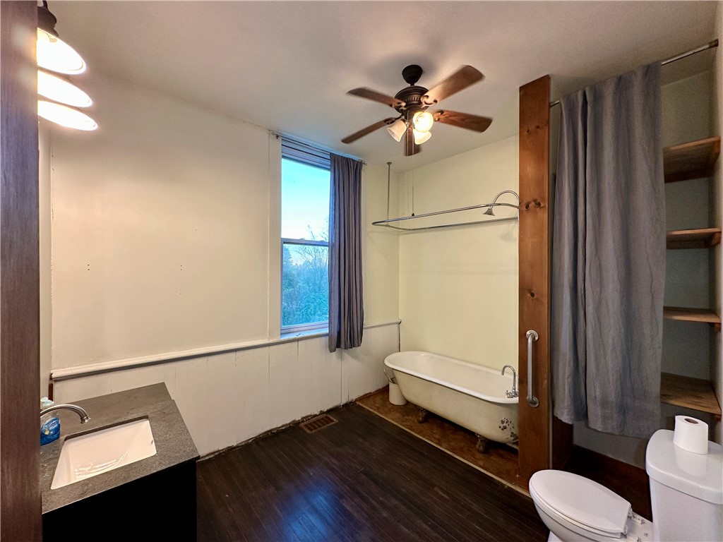 Slippery Rock Twp, Pennsylvania 16101, United States, 3 Bedrooms Bedrooms, ,2 BathroomsBathrooms,Residential,Active,229653