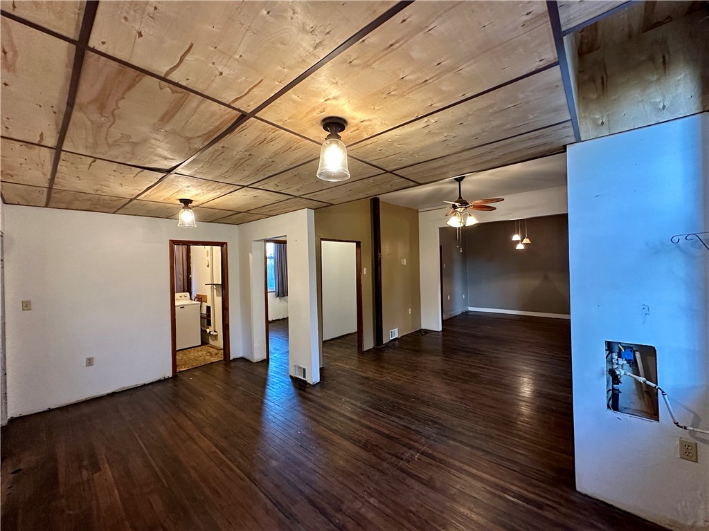 Slippery Rock Twp, Pennsylvania 16101, United States, 3 Bedrooms Bedrooms, ,2 BathroomsBathrooms,Residential,Active,229653