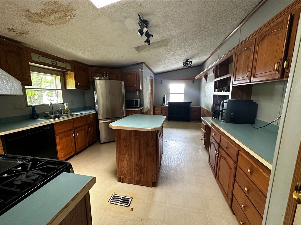 122 Arrowhead Rd