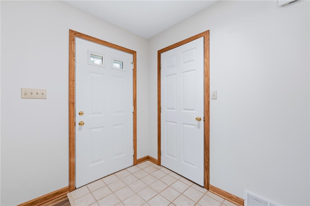 685 Theresa Ave 102