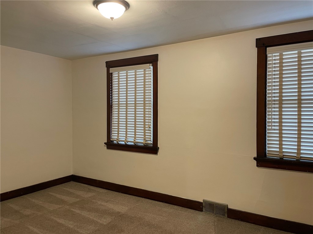 Mt Washington, Pennsylvania 15211, United States, 3 Bedrooms Bedrooms, ,1 BathroomBathrooms,Residential,Active,161884