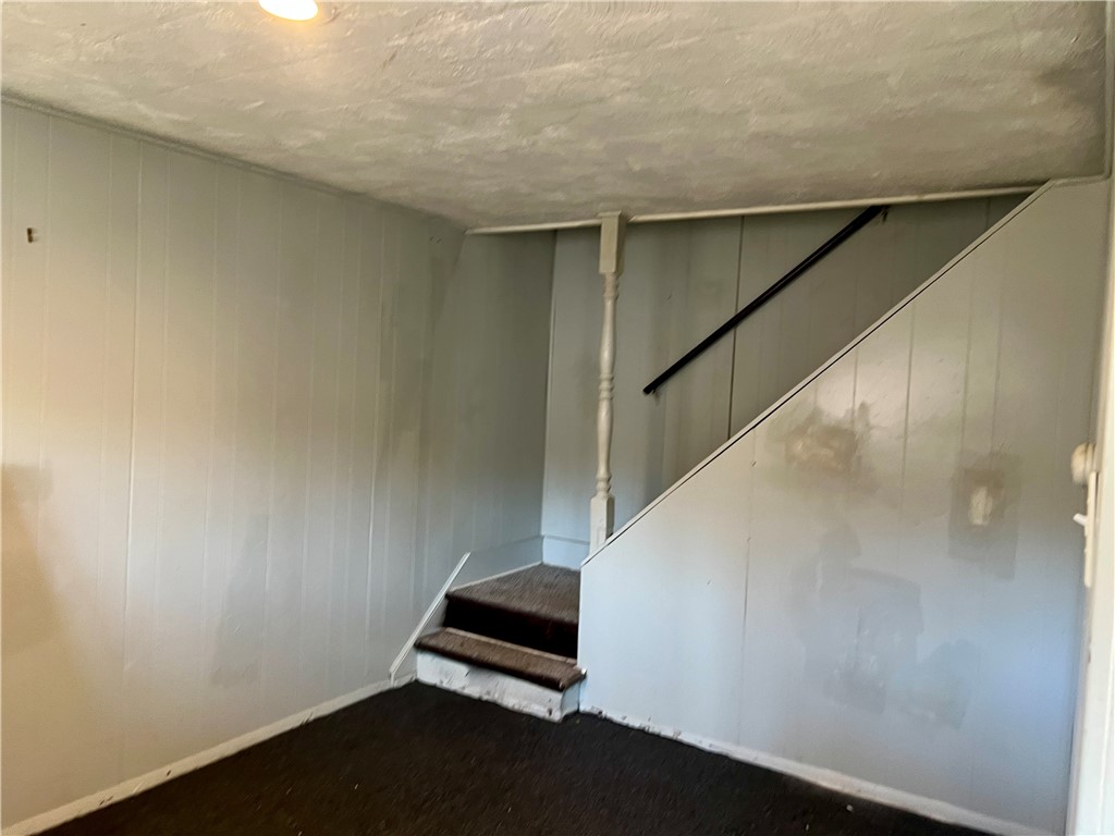 328 Clugston Ave Ave, Turtle Creek, Pennsylvania image 11
