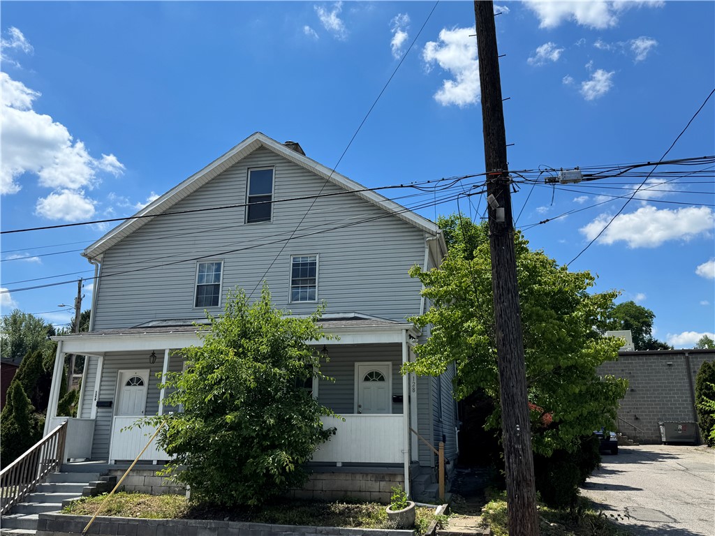 126-128 Railroad St