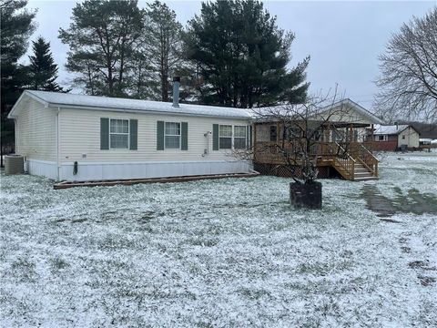 Homes For Sale - 12210 Forest Drive Dr<br/> Crawford County, Shenango, PA 16424