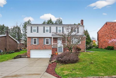 Photo of 450 Satinwood Dr, West Mifflin, PA 15122 (MLS # 1746369)