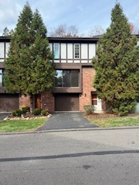 Photo of 232 Queensberry Ct, Pittsburgh, PA 15237 (MLS # 1727211)